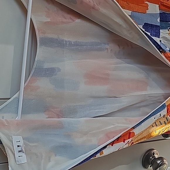 THML Bridgette Dress In Women's Size Medium EUC - Picture 6 of 7